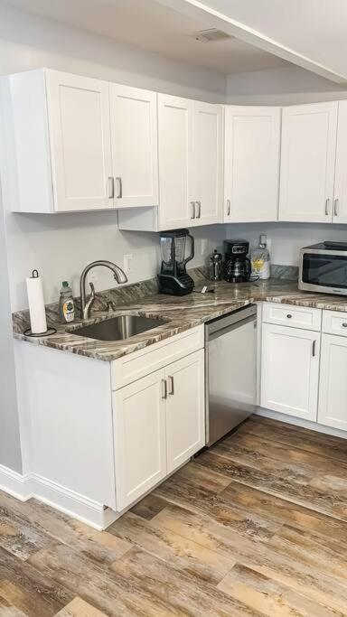 Cozy Modern Apt In The Heart Of Fells Point! Балтимор Екстериор снимка