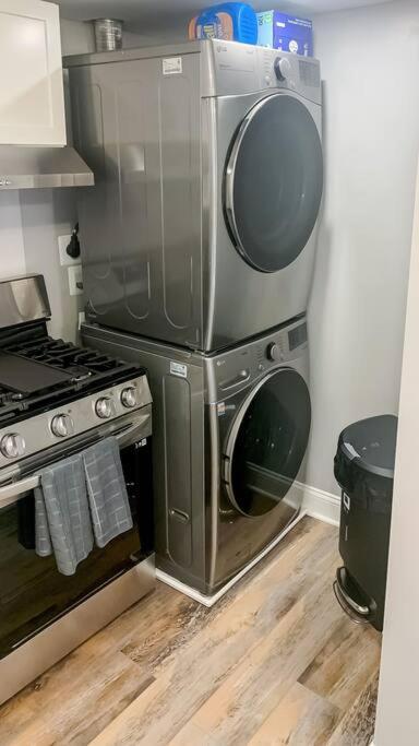 Cozy Modern Apt In The Heart Of Fells Point! Балтимор Екстериор снимка