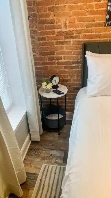 Cozy Modern Apt In The Heart Of Fells Point! Балтимор Екстериор снимка